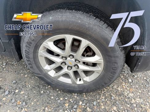 Used 2021 Chevrolet Traverse LS FWD image 6