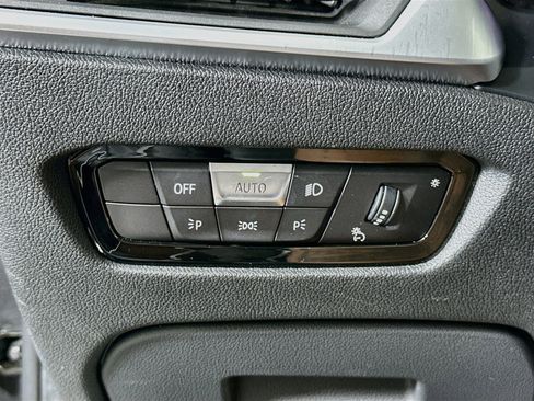 Used 2019 BMW 330i xDrive Sedan AWD/4WD image 17