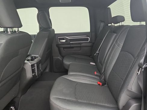 New 2026 RAM 2500 Big Horn AWD/4WD image 31