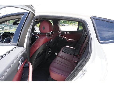 Used 2021 BMW X6 xDrive40i w/ M Sport Package AWD/4WD image 34