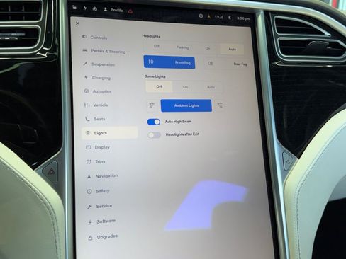 Used 2017 Tesla Model X 75D image 27