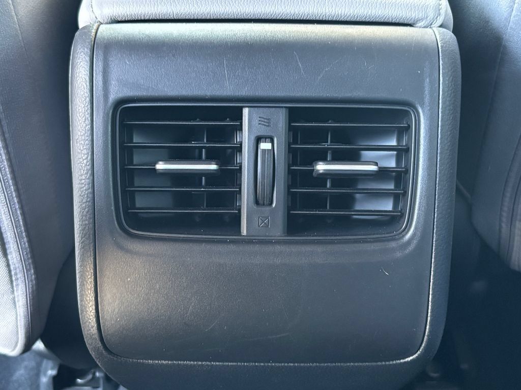 Used 2018 Honda Accord EX image 19
