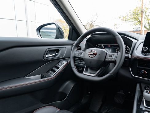 New 2026 Nissan Rogue SV AWD/4WD image 11