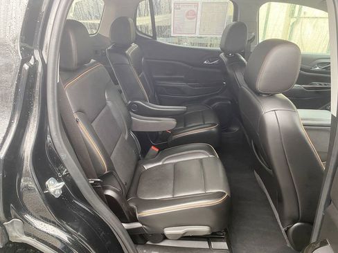 Used 2022 GMC Acadia AT4 w/ Preferred Package image 25