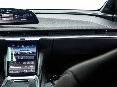 Used 2024 Lucid Air Touring AWD/4WD image 24