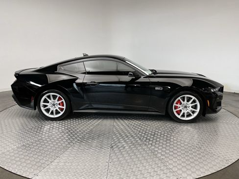 Used 2024 Ford Mustang GT Premium RWD image 10