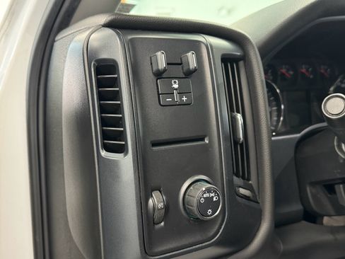 Used 2019 Chevrolet Silverado 2500 W/T w/ WT Convenience Package AWD/4WD image 15