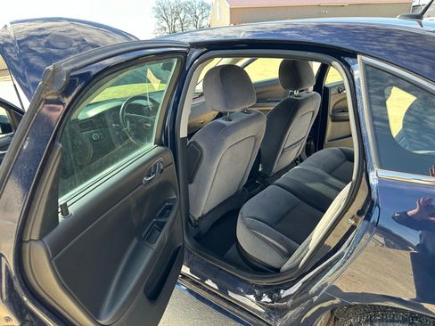 Used 2010 Chevrolet Impala LT image 11