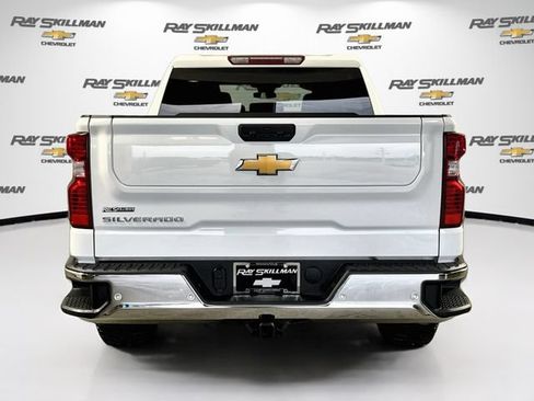 Used 2024 Chevrolet Silverado 1500 W/T w/ WT Value Package AWD/4WD image 6