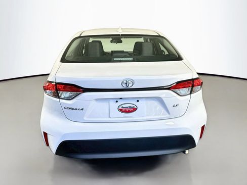 Used 2025 Toyota Corolla LE FWD image 6