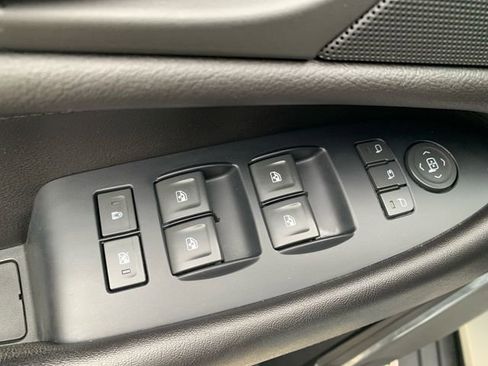 Used 2017 Cadillac Escalade Luxury AWD/4WD image 28