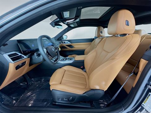 Used 2026 BMW 430i Coupe w/ Parking Assistance Package image 21