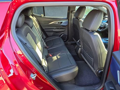 New 2026 Chevrolet Equinox EV LT image 12