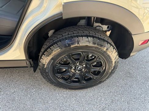 New 2025 Ford Bronco Sport Badlands image 15