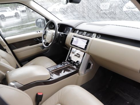Used 2018 Land Rover Range Rover Supercharged AWD/4WD image 13