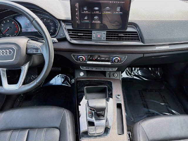Used 2023 Audi Q5 2.0T Premium w/ Convenience Package AWD/4WD image 19