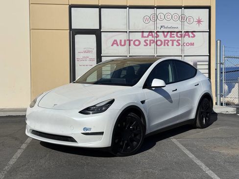 Used 2021 Tesla Model Y Long Range image 4