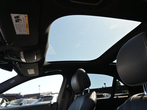 Used 2017 Mercedes-Benz E 300 image 49