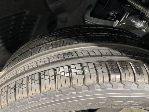 New 2025 Jeep Grand Cherokee L Limited w/ Black Appearance Package image 42