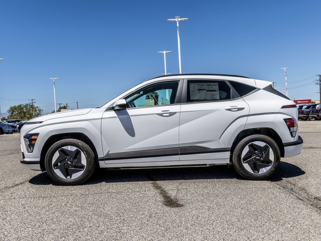 New 2025 Hyundai Kona SEL FWD image 5