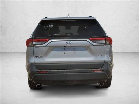 Used 2025 Toyota RAV4 XLE FWD image 7