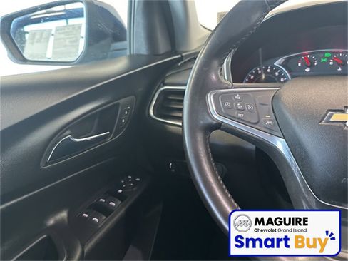 Used 2020 Chevrolet Equinox LT w/ Driver Convenience Package image 6