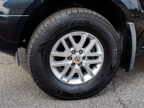 Used 2016 Nissan Frontier SV w/ SV Value Truck Package image 5