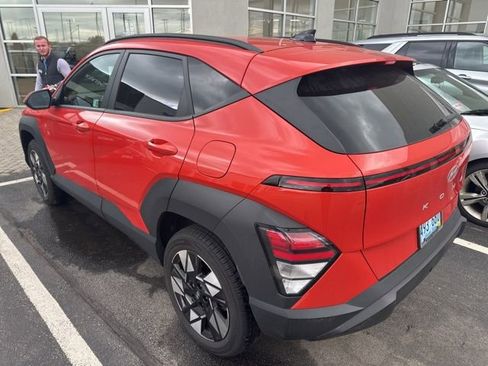 Used 2024 Hyundai Kona SEL w/ Convenience Package AWD/4WD image 4