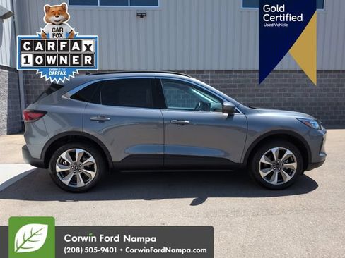 Used 2025 Ford Escape Platinum AWD/4WD image 2