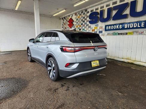 Used 2021 Volkswagen ID.4 Pro S RWD image 5