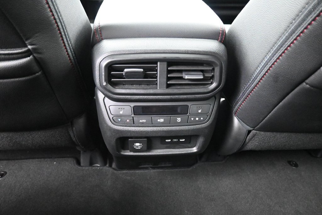 Used 2025 Honda Passport Black Edition image 24