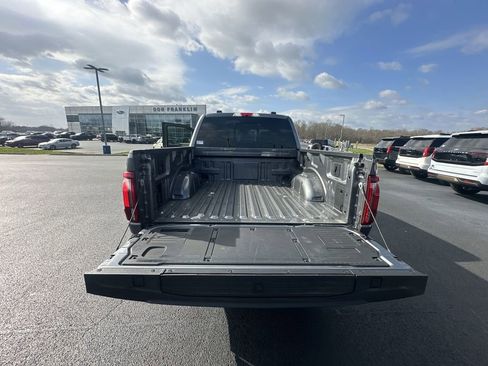 Used 2024 Ford F150 Platinum w/ FX4 Off-Road Package AWD/4WD image 29