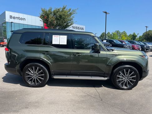 Used 2025 Lexus GX 550 w/ Accessory Package (Z1) AWD/4WD image 7