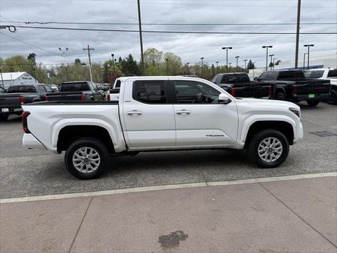 Certified 2024 Toyota Tacoma SR5 RWD image 9