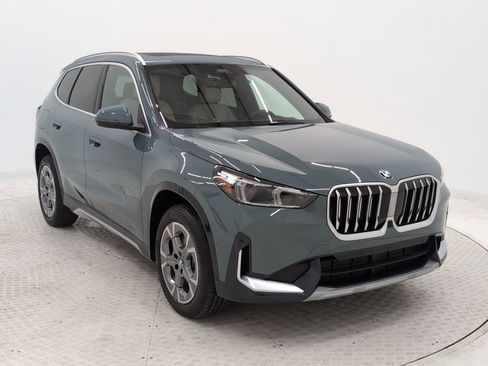 Used 2025 BMW X1 xDrive28i w/ Technology Package AWD/4WD image 18