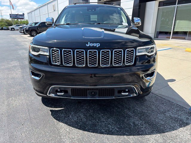 Used 2017 Jeep Grand Cherokee Overland w/ Jeep Active Safety Group RWD image 2