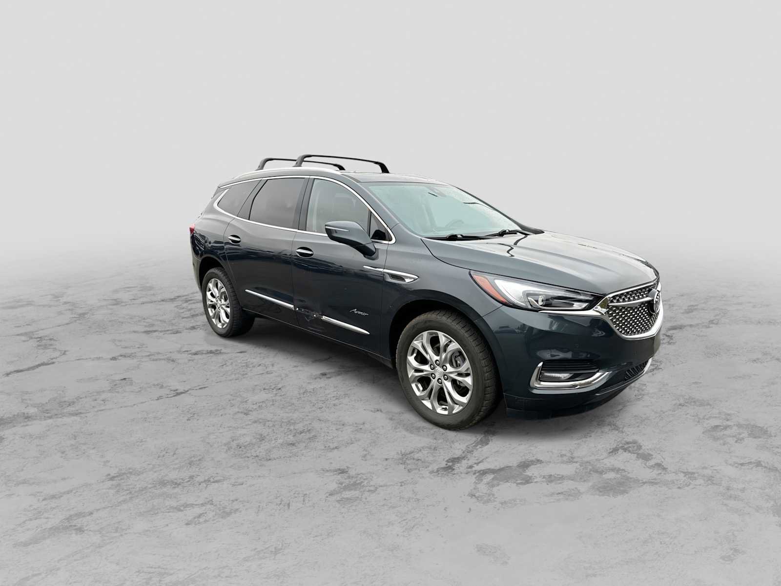 Used 2020 Buick Enclave Avenir w/ Avenir Technology Package AWD/4WD image 2