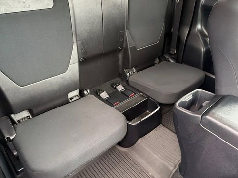 Used 2021 Toyota Tacoma TRD Sport w/ TRD Premium Sport Package image 8