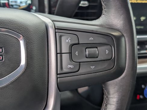 Used 2022 GMC Sierra 1500 Elevation image 18