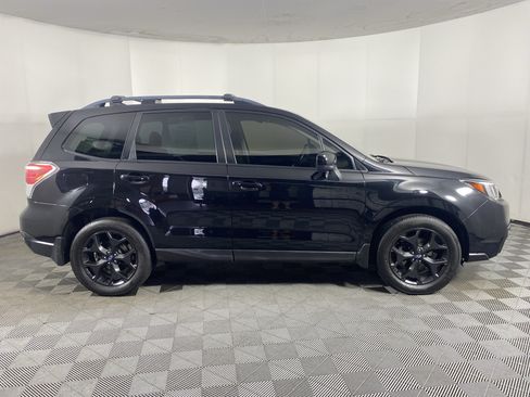 Used 2018 Subaru Forester 2.5i Premium w/ Kicker Audio Upgrade Package AWD/4WD image 7