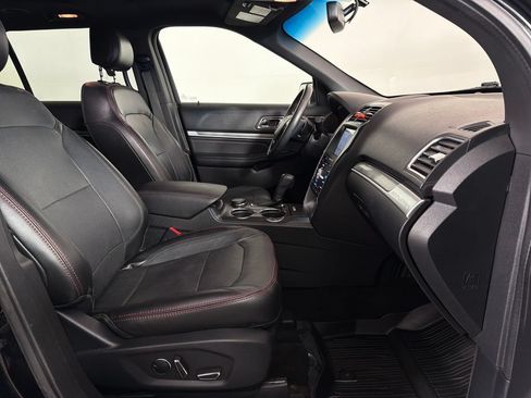 Certified 2017 Ford Explorer Sport w/ Equipment Group 401A AWD/4WD image 23