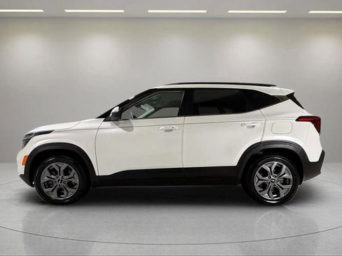 Used 2024 Kia Seltos S image 16