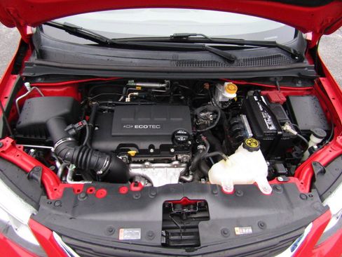 Used 2020 Chevrolet Sonic LT FWD image 25
