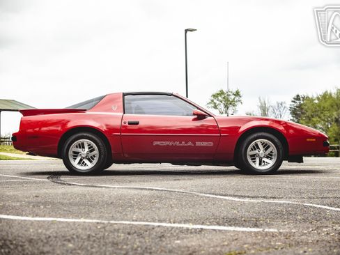 Used 1989 Pontiac Firebird Formula RWD image 20