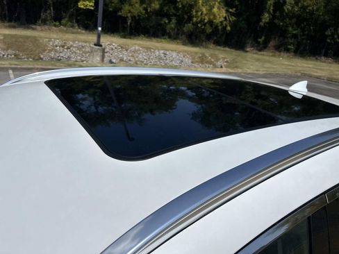 New 2027 Genesis GV70 2.5T Advanced AWD/4WD image 12
