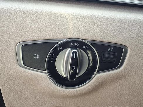 Used 2021 Mercedes-Benz E 350 4MATIC Sedan w/ Premium Package image 10