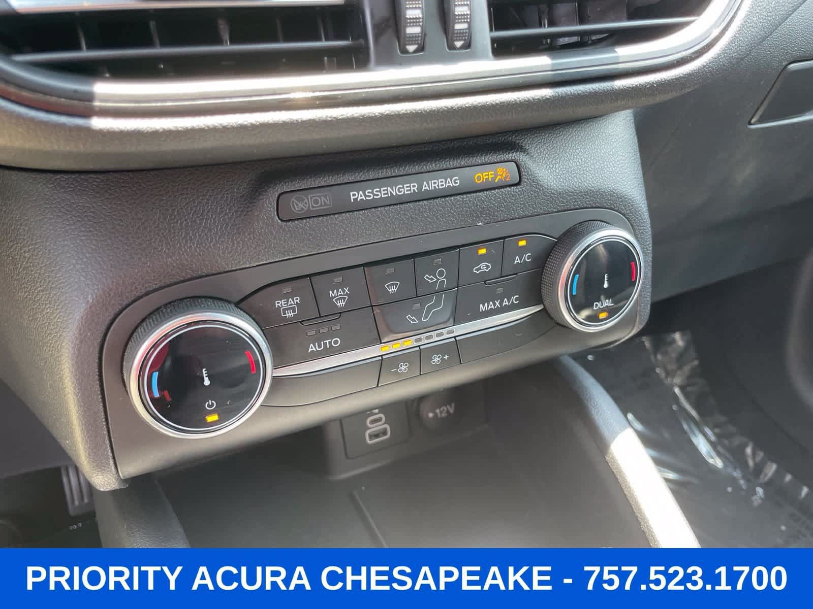 Used 2025 Ford Escape ST-Line AWD/4WD image 19