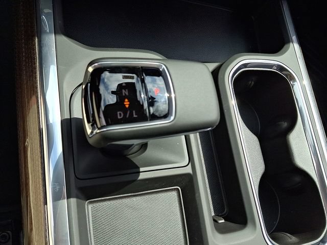 New 2026 Chevrolet Silverado 1500 RST w/ Z71 Off-Road Package AWD/4WD image 13