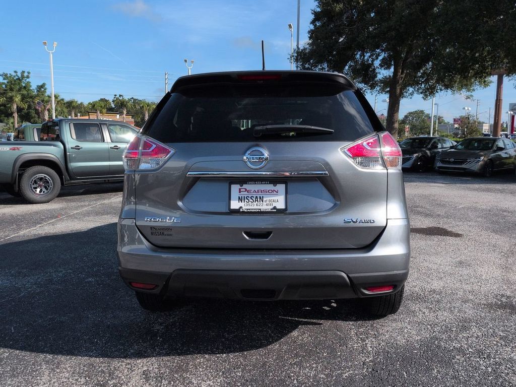 Used 2016 Nissan Rogue SV AWD/4WD image 5
