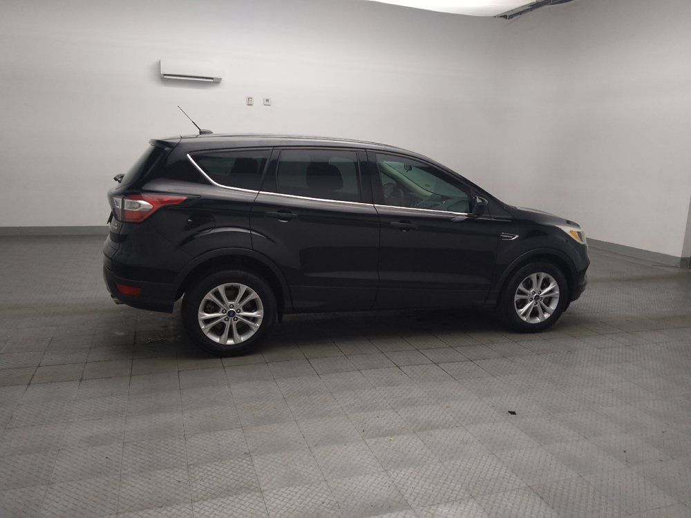 Used 2017 Ford Escape SE FWD image 10